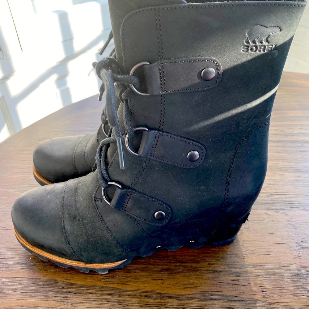 COPY - Joan of Arctic wedge boots
